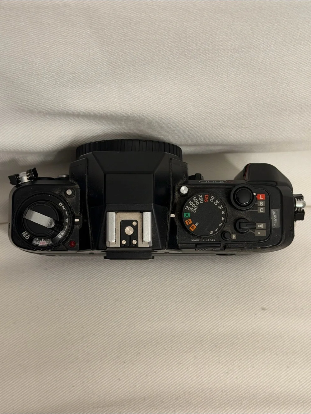 Vintage Nikon N2000 35mm Film Camera - Body Only